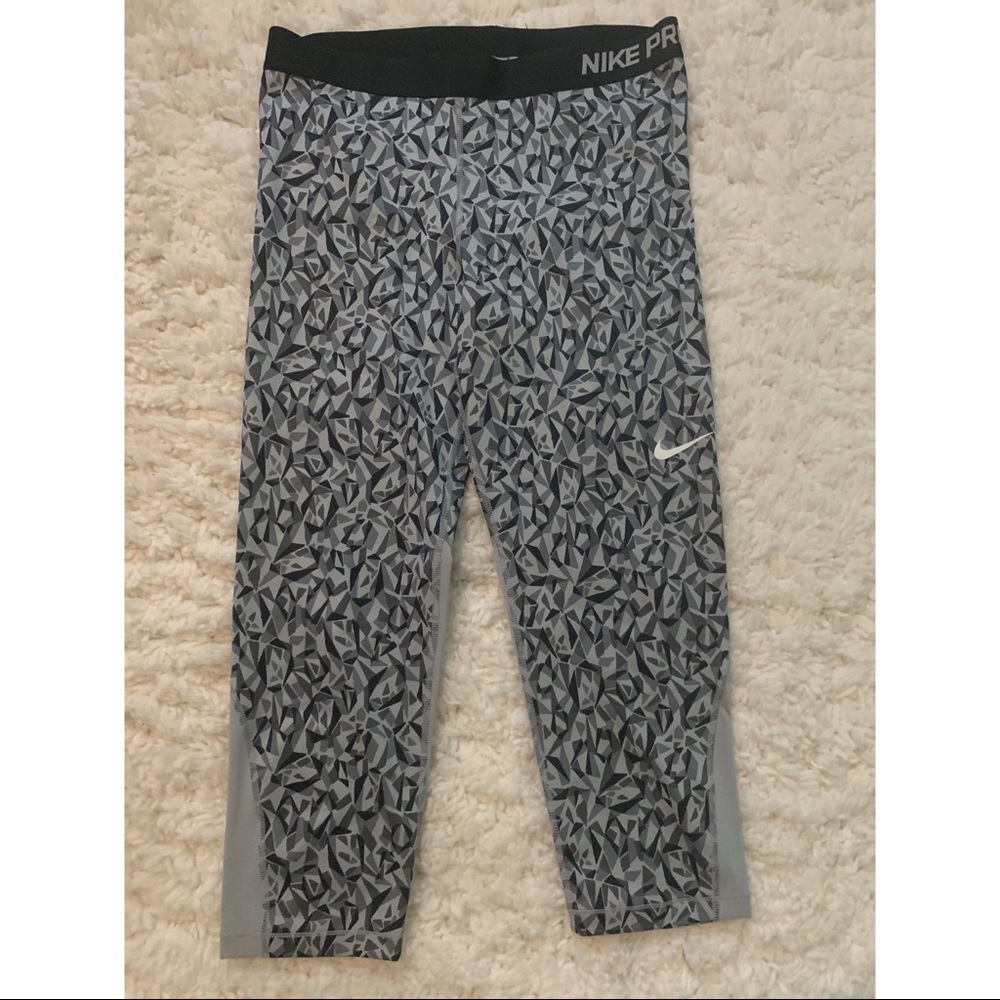 Nike Pro grey geometric legging